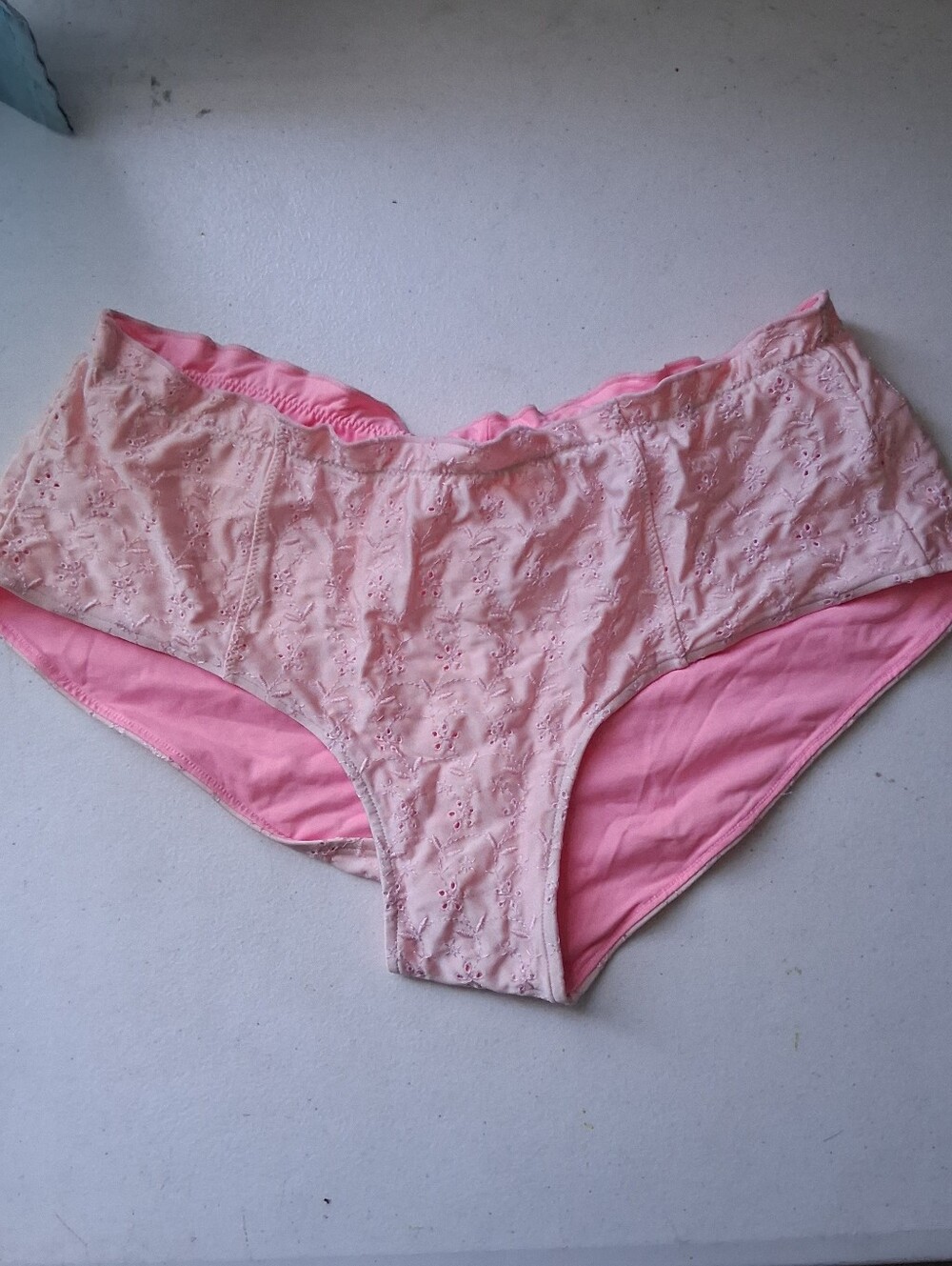 Frankie's Bikinis Pink & Light Pink Lace Hipster Bikini Bottoms